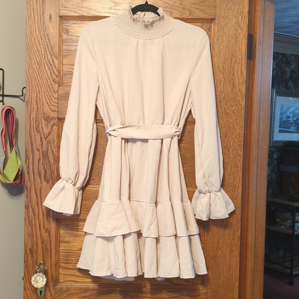 SHEIN Relaxiva Mock Neck Flare Sleeve Layer Hem Belted Boho Dress Size M - Picture 4 of 6